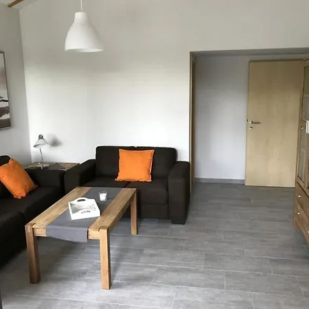 Holiday home E17 Mit Wintergarten Und Terrasse