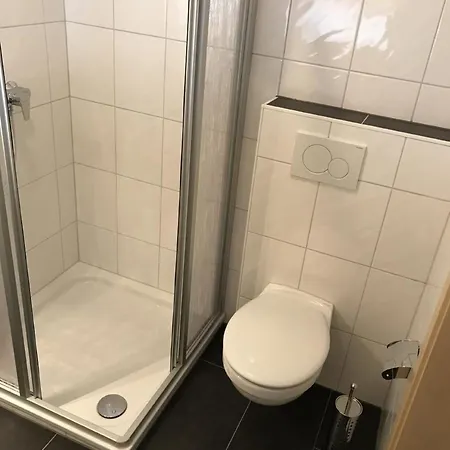 E17 Mit Wintergarten Und Terrasse Prázdninový dům *