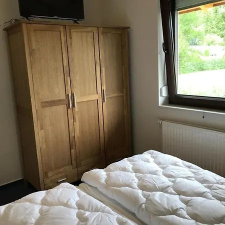 E17 Mit Wintergarten Und Terrasse Prázdninový dům *